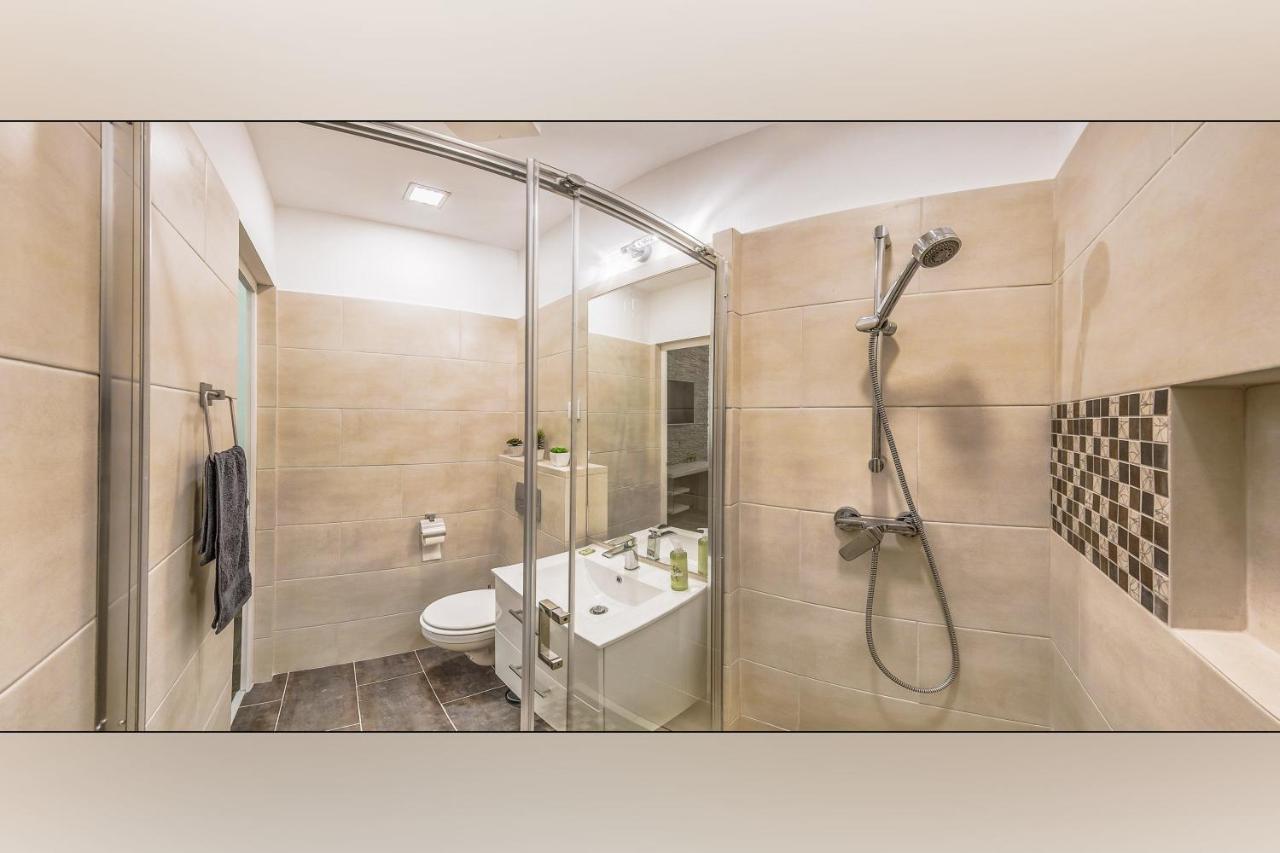 Platanus Guesthouse Будапеща Екстериор снимка